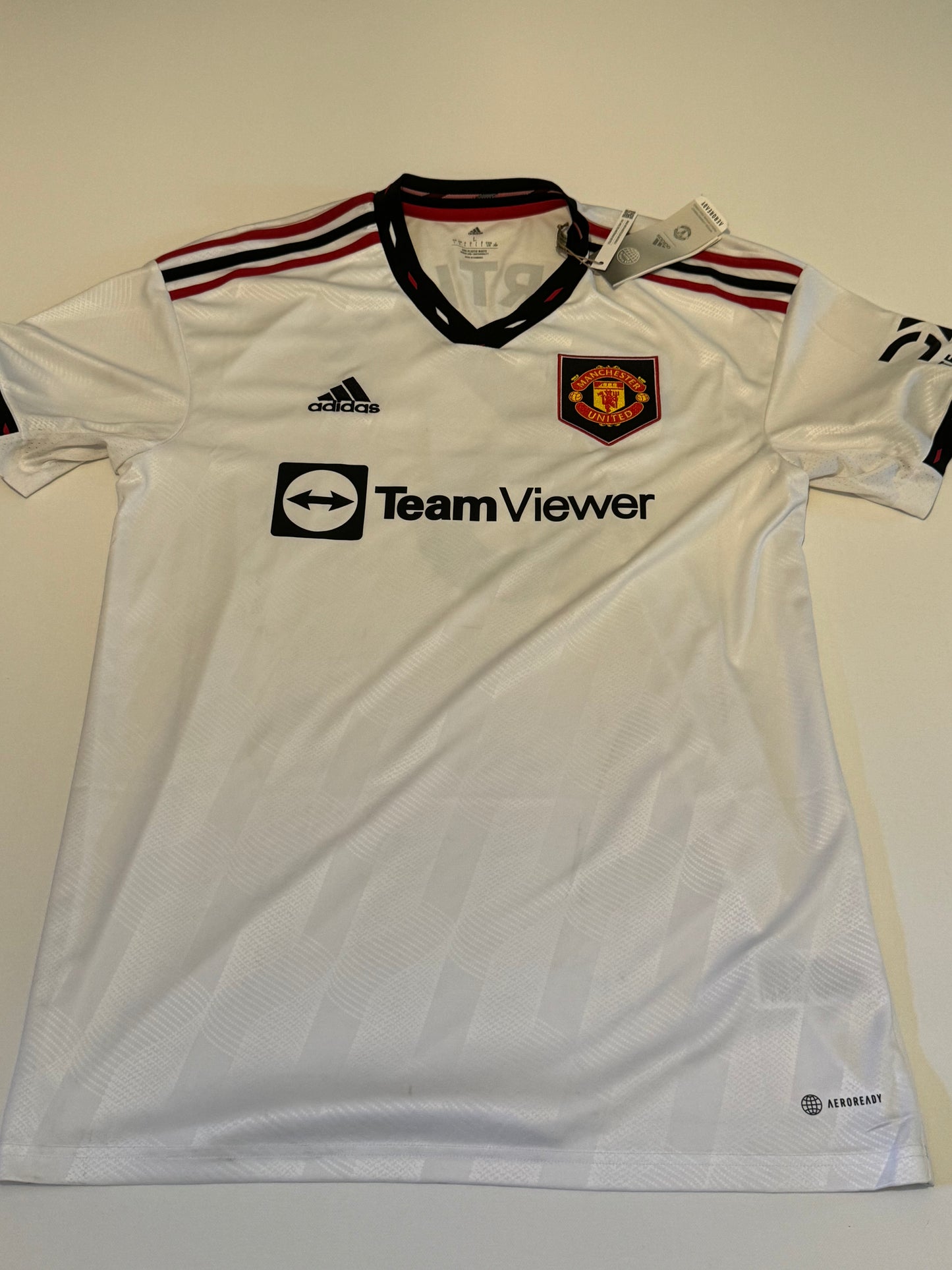 Man Utd 22/23 Away - L - Martinez